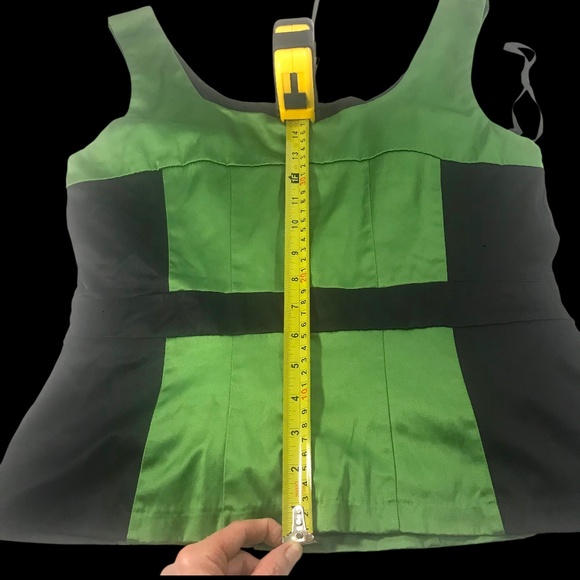 Green & Black Satin Corset-Style Sleeveless Top - Picture 4 of 12